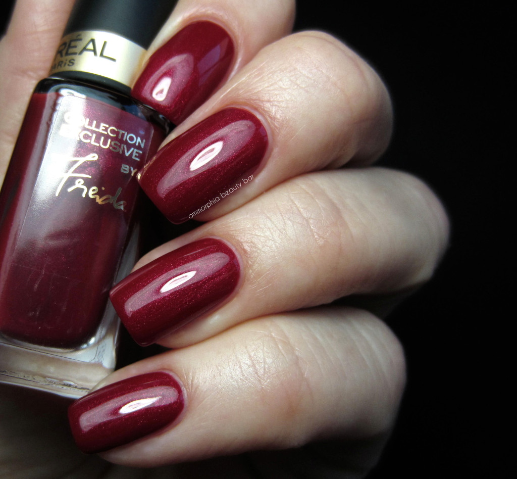 L'Oreal Freida's Red polish swatch
