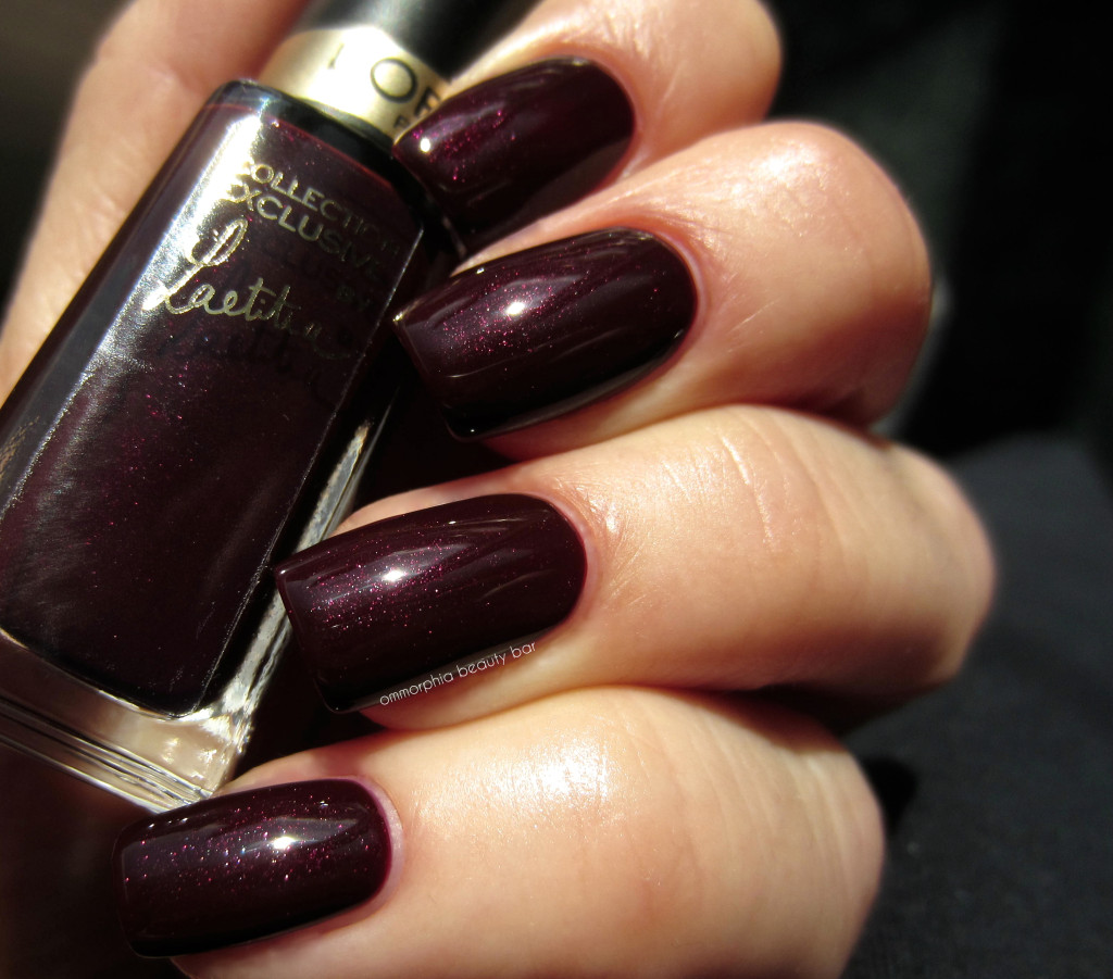 L'Oreal Laetitia's Red polish swatch