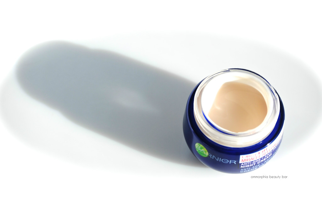 Garnier Ultra-Lift Miracle Sleeping Cream open