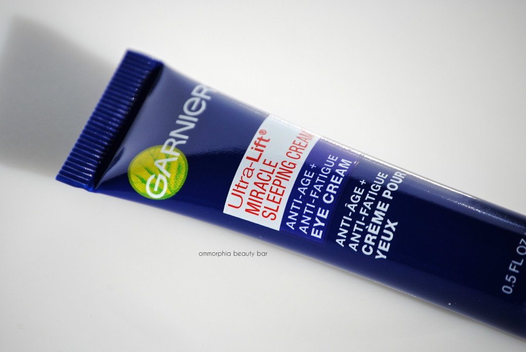 Garnier Ultra-Lift Miracle Sleeping Eye Cream macro