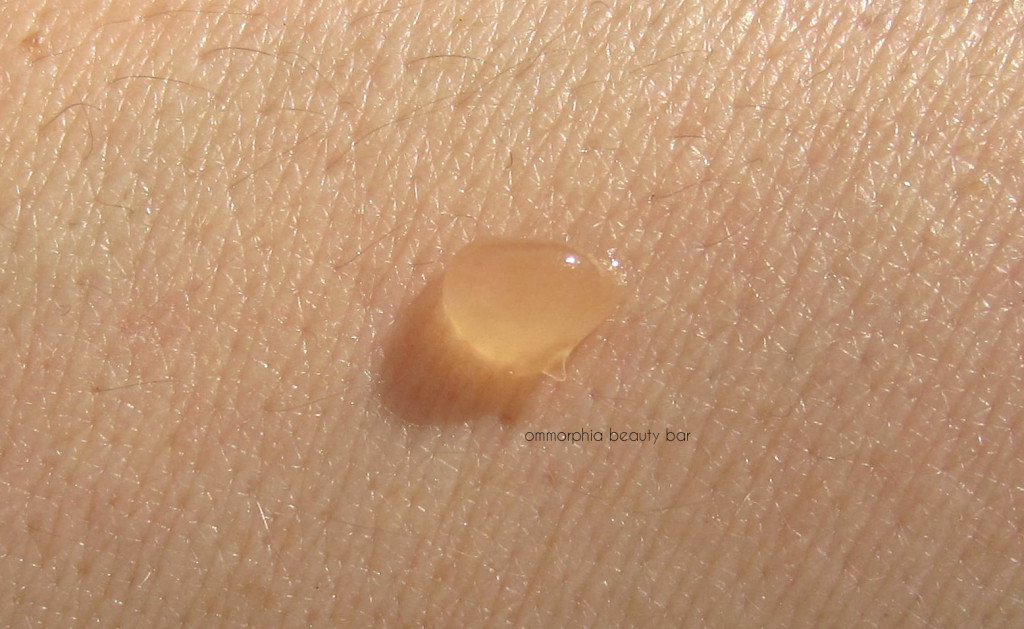 Garnier Ultra-Lift Miracle Sleeping Eye Cream swatch