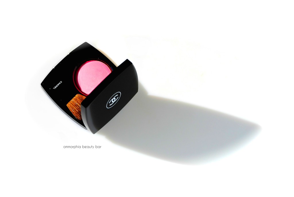 CHANEL Crescendo Blush opener