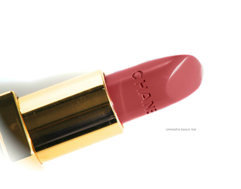 CHANEL Rouge Coco Edith macro 2