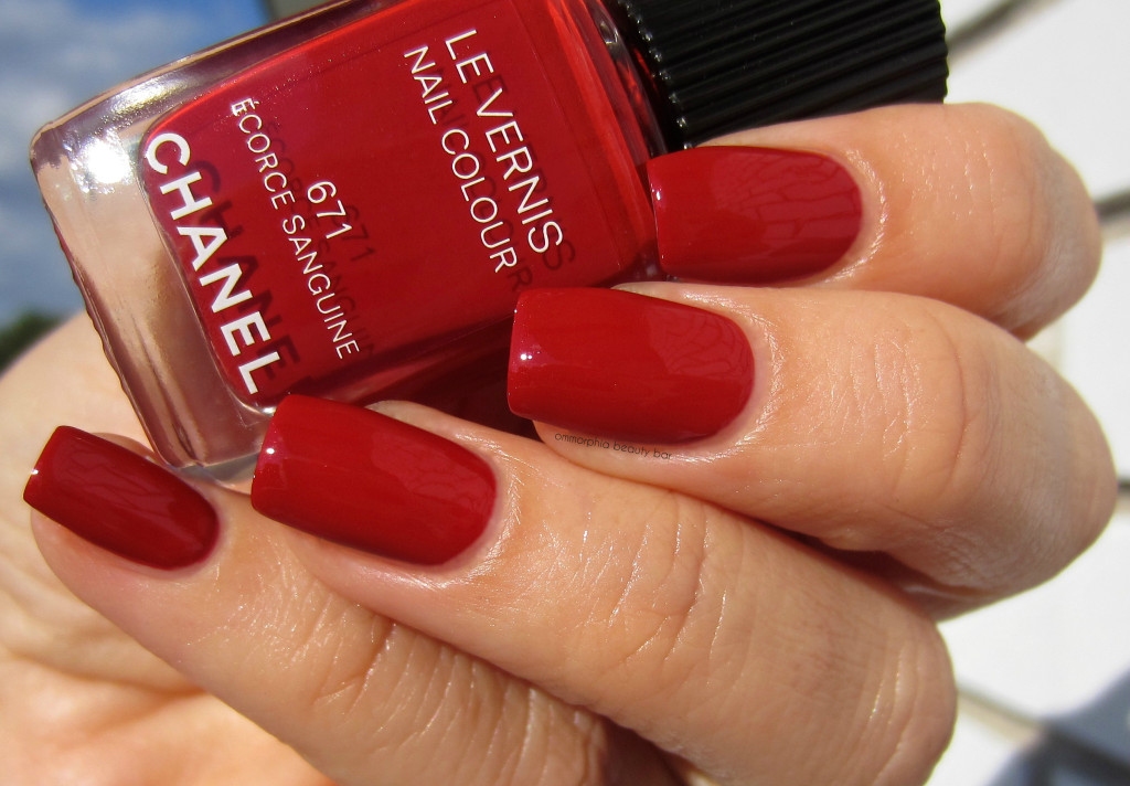 CHANEL Écorce Sanguine swatch 2