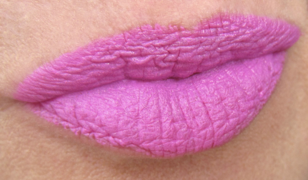 Maybelline Pink N Chic swatch
