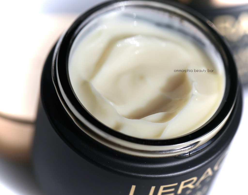 Lierac Premium Crème Soyeuse open