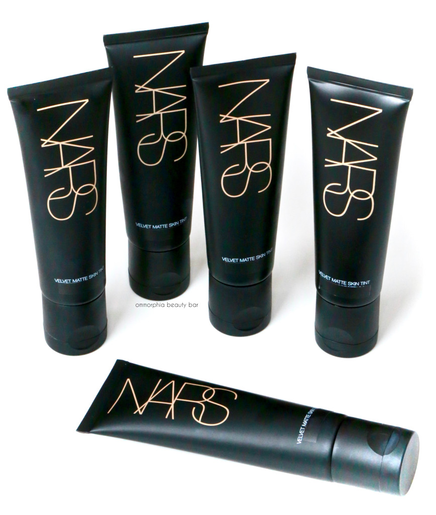 NARS Velvet Matte Skin Tint opener