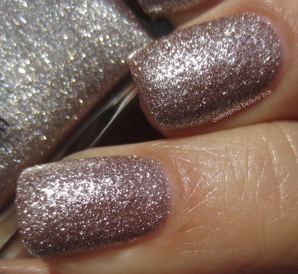 YSL Savage Pink swatch macro