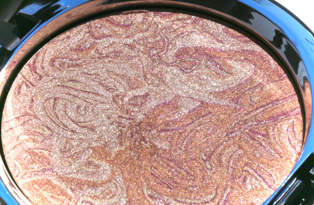 MAC Star Trek Luna Luster macro 2
