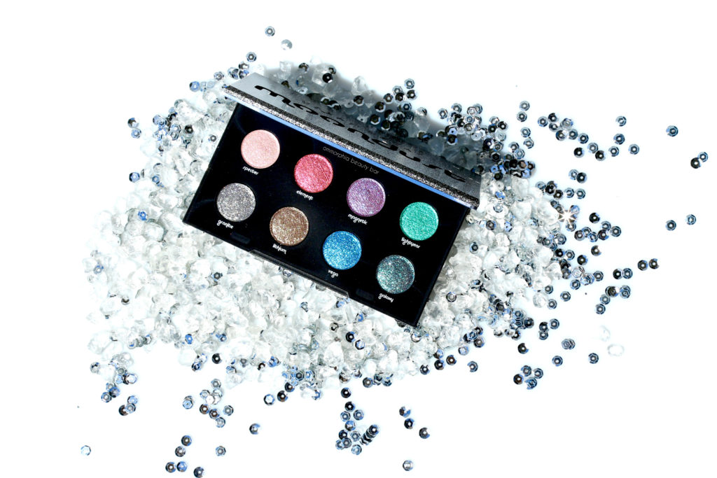 UD Moondust Palette opener