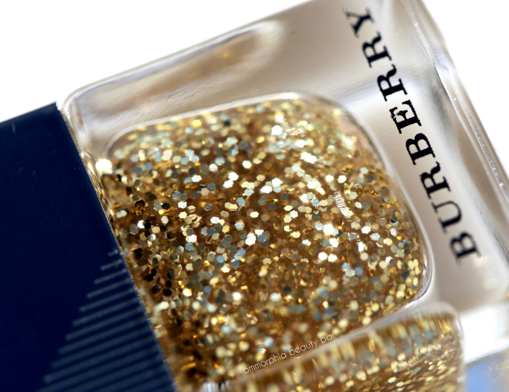 burberry-gold-glitter-nail-polish-macro