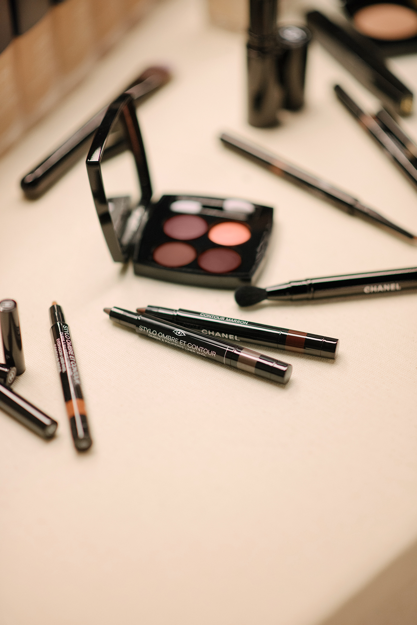 CHANEL  Stylo Ombre et Contour - 19 tbis most beautiful